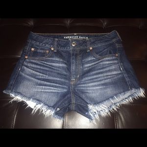 American Eagle High Rise Festival Shorts